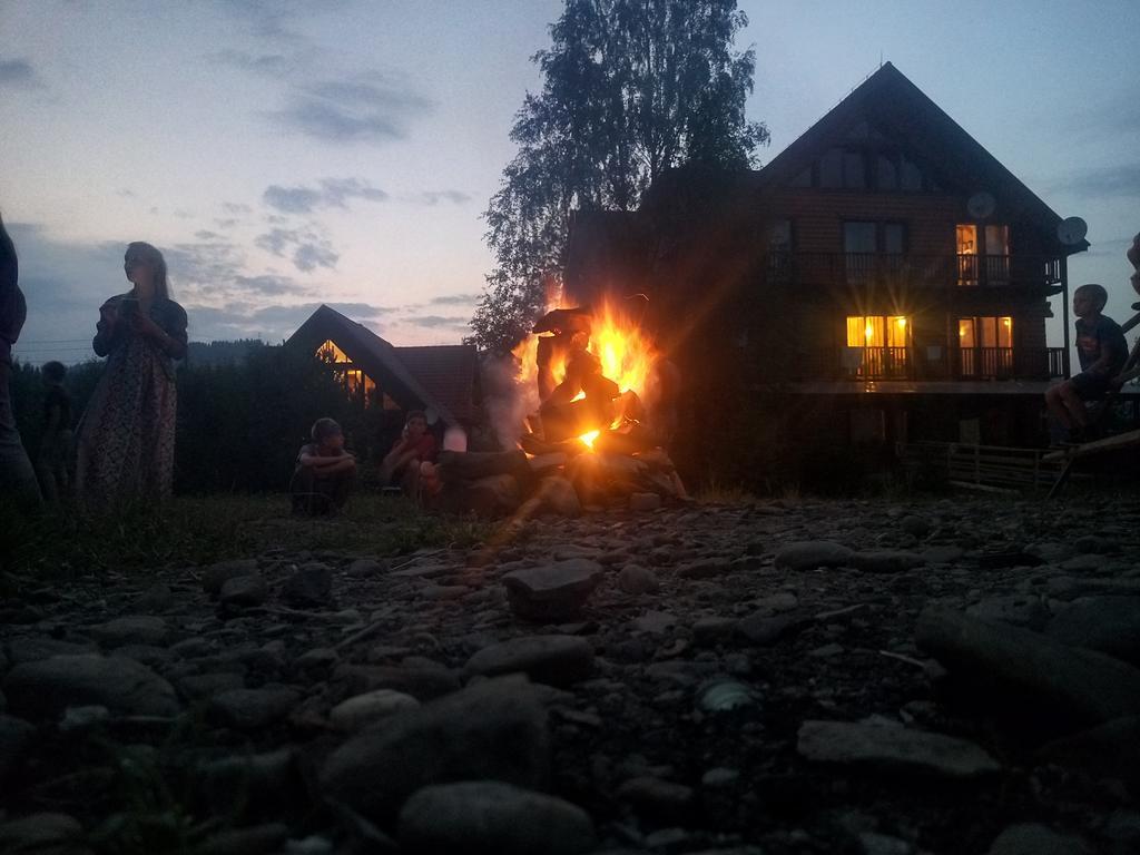 Gostynniy Dvir Raytshtoky Hotel Vorokhta Eksteriør billede